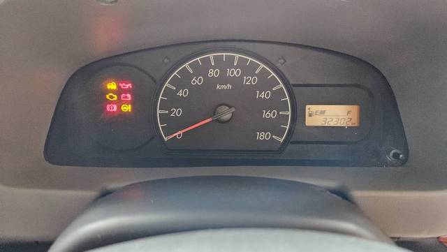 https://images10.gaadi.com/usedgaadi-sellcar/UsedCar/f54a377aa/665ab9a2-2e19-49cb-a935-117f3061a9e5.jpg?imwidth=6402