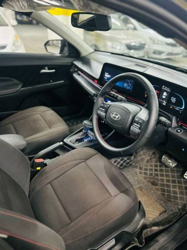 https://images10.gaadi.com/usedgaadi-sellcar/UsedCar/f54a806ea/cedbe9f6-0e58-46bd-ae86-4ba9bc3ef587.jpg?imwidth=6401