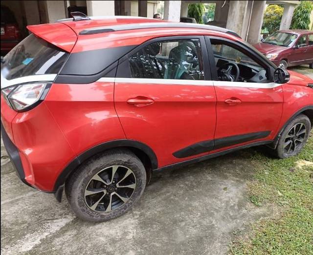 https://images10.gaadi.com/usedgaadi-sellcar/UsedCar/f54b55e6a/ba5b8f3e-eb74-4828-9425-3f3a41041f28.jpg?imwidth=6402