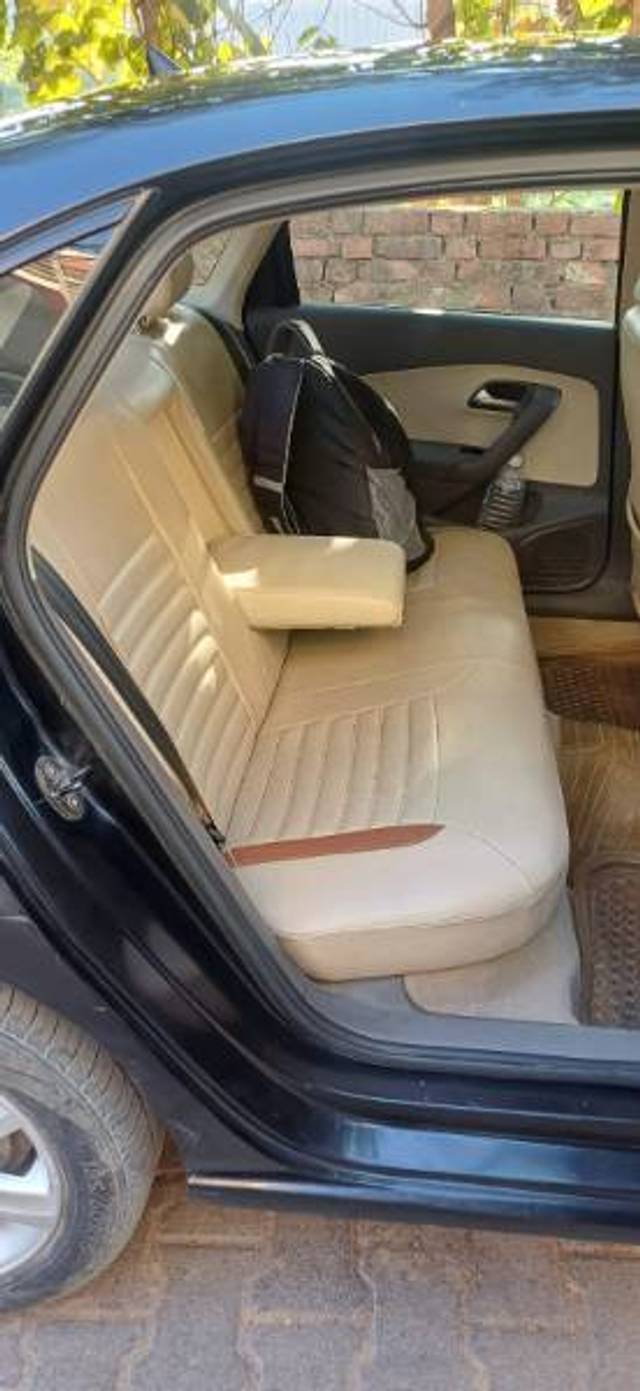 https://images10.gaadi.com/usedgaadi-sellcar/UsedCar/f54be651a/f72f3abb-c9fe-42ea-a755-aa481beb1c32.jpg?imwidth=6401
