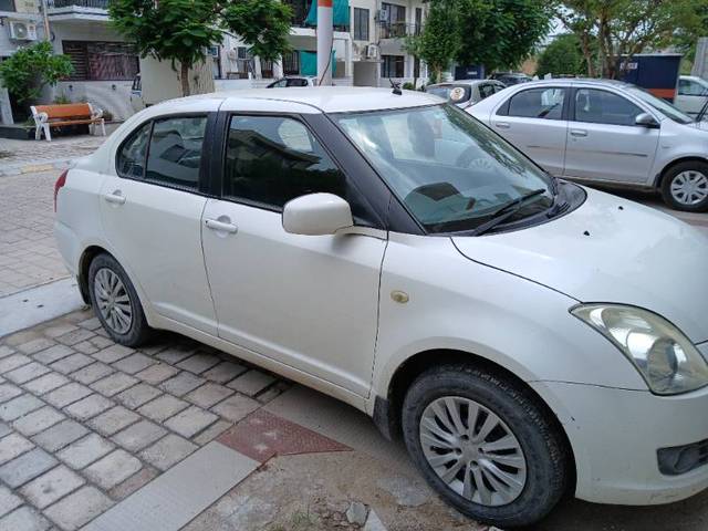https://images10.gaadi.com/usedgaadi-sellcar/UsedCar/f54c482fa/4b8f9e0c-72ee-475b-af99-86a3b0c6bc40.jpg?imwidth=6400