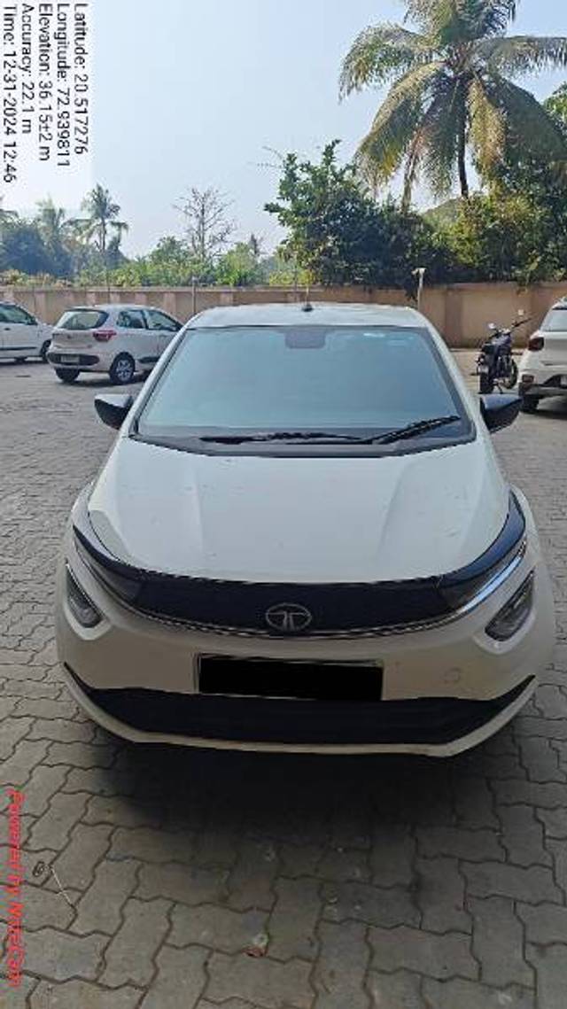 https://images10.gaadi.com/usedgaadi-sellcar/UsedCar/f54c92faa/ae6ad51d-6f80-410b-b6a5-10d0cae884c2.jpg?imwidth=6400