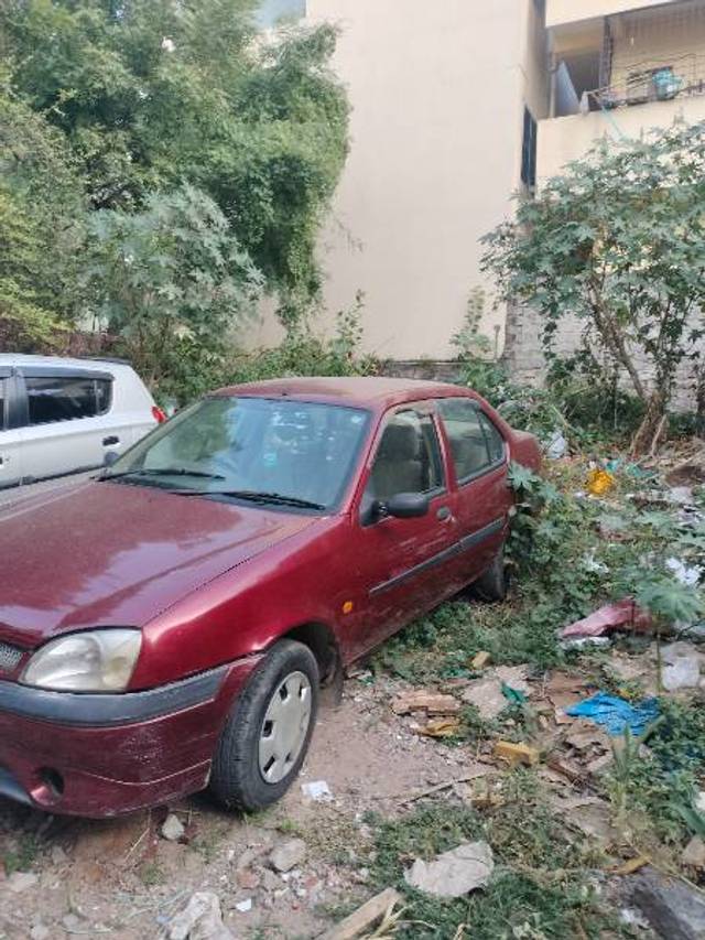 https://images10.gaadi.com/usedgaadi-sellcar/UsedCar/f54cd2eea/a12af516-b494-41aa-966c-c603da606265.jpg?imwidth=6401
