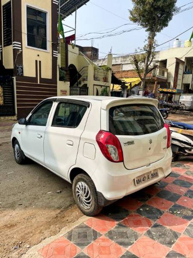 https://images10.gaadi.com/usedgaadi-sellcar/UsedCar/f54d81a9a/0ecef47b-7931-4259-8bdf-ec85554d82c1.jpg?imwidth=6401