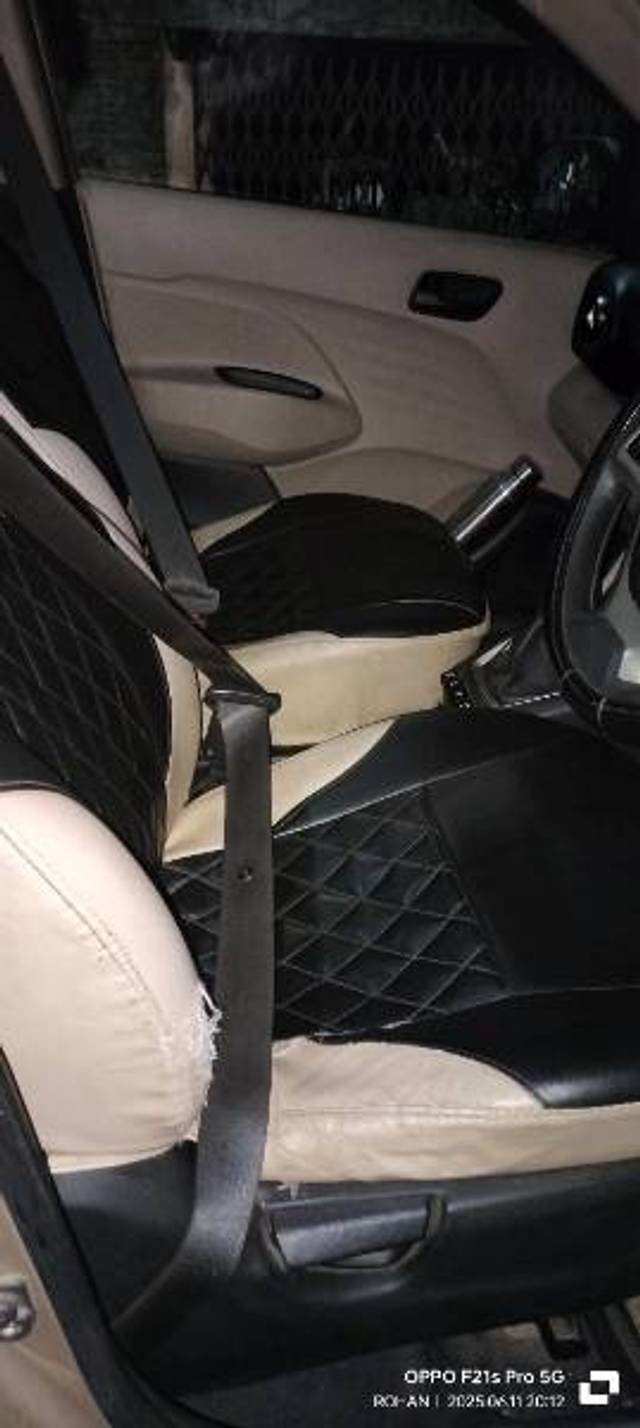 https://images10.gaadi.com/usedgaadi-sellcar/UsedCar/f54d8f14a/b4282309-5754-4c2d-8194-2849c937cf33.jpg?imwidth=6401