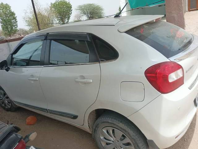 https://images10.gaadi.com/usedgaadi-sellcar/UsedCar/f54dd3e3a/ff0f6ea0-e4c9-4527-8e2a-4598518c8383.jpg?imwidth=6401