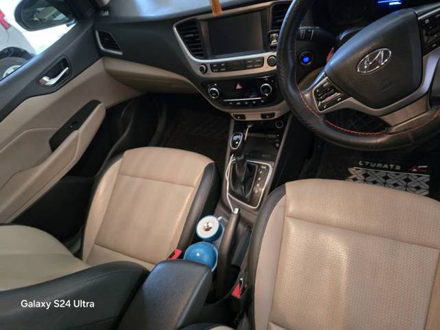 https://images10.gaadi.com/usedgaadi-sellcar/UsedCar/f54de27aa/f1ff0409-89c2-4989-bba3-2bc4a458dcc3.jpg?imwidth=6401