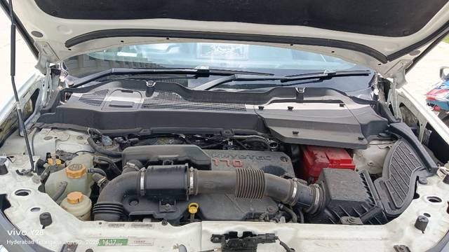 https://images10.gaadi.com/usedgaadi-sellcar/UsedCar/f54e1feba/2976b961-d4bf-41c5-bf33-dce2472727d1.JPG?imwidth=6402