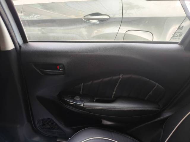 https://images10.gaadi.com/usedgaadi-sellcar/UsedCar/f54f5f92a/4dde6343-d82e-41aa-ad39-4aee7fecda25.jpg?imwidth=6402