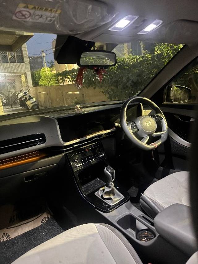 https://images10.gaadi.com/usedgaadi-sellcar/UsedCar/f54fe721a/3bda0373-28f3-46be-93b0-71bcb5bf57b6.jpeg?imwidth=6401