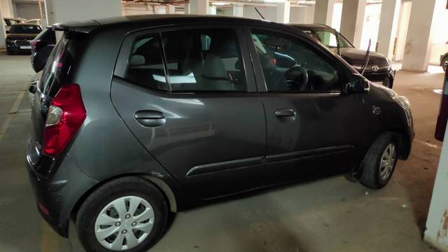 https://images10.gaadi.com/usedgaadi-sellcar/UsedCar/f54ff0efa/f3b9ae8b-c406-4dab-b15f-0bf191675af4.jpg?imwidth=6400