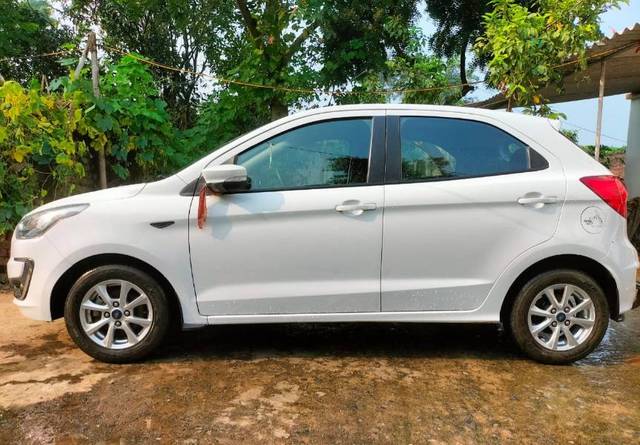 https://images10.gaadi.com/usedgaadi-sellcar/UsedCar/f5500ccaa/83d508d6-181d-4c59-a26e-0e9d61fff350.jpg?imwidth=6401