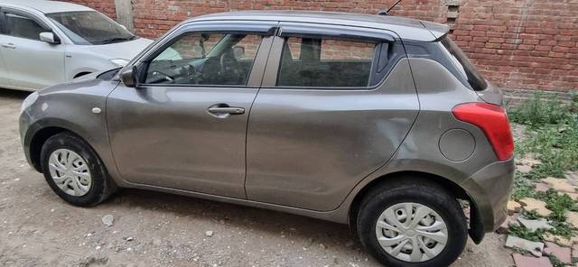 https://images10.gaadi.com/usedgaadi-sellcar/UsedCar/f5510705a/703480d0-9e23-4cc2-a21b-08550fb277c6.jpg?imwidth=6402