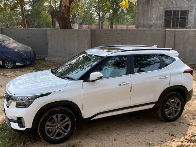https://images10.gaadi.com/usedgaadi-sellcar/UsedCar/f551351fa/5f183eb9-93d5-497f-9948-a9c0544c8368.JPG?imwidth=6401