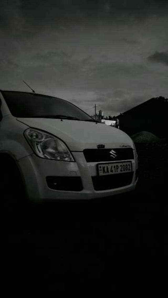 https://images10.gaadi.com/usedgaadi-sellcar/UsedCar/f5515140a/831e6973-07aa-4f74-a672-f73b15026135.jpg?imwidth=6400