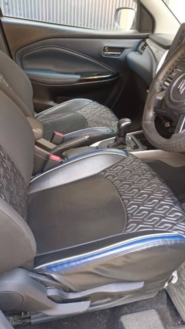 https://images10.gaadi.com/usedgaadi-sellcar/UsedCar/f552b6eba/7fa3abef-05b1-4145-a723-48ae358b6c97.jpeg?imwidth=6402