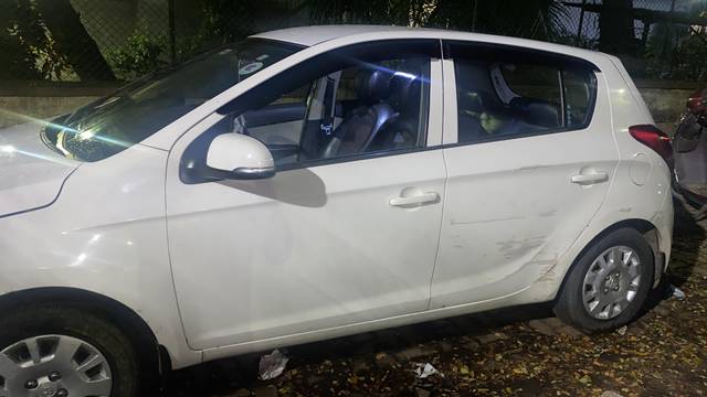 https://images10.gaadi.com/usedgaadi-sellcar/UsedCar/f5531bb4a/cbbe89b4-7042-4de8-8ffa-539facab80b3.jpg?imwidth=6402