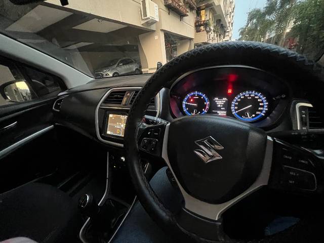 https://images10.gaadi.com/usedgaadi-sellcar/UsedCar/f5534982a/029d821d-2e0e-4072-953f-4cb8b45f7b00.jpeg?imwidth=6401