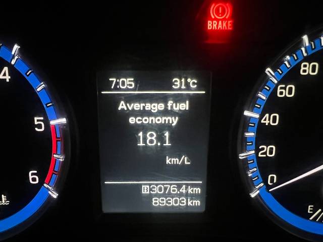 https://images10.gaadi.com/usedgaadi-sellcar/UsedCar/f5534982a/4c571e13-c4e2-4fc6-82f8-faa81a4b07f7.jpeg?imwidth=6402