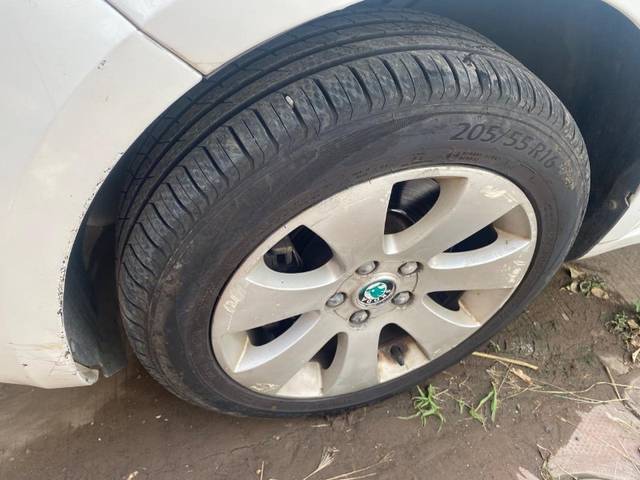 https://images10.gaadi.com/usedgaadi-sellcar/UsedCar/f55365f0a/694051d7-1ed0-42e9-a2af-a93edcd55574.jpeg?imwidth=6401