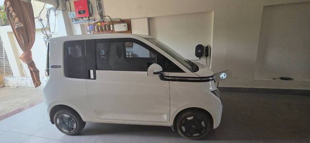 https://images10.gaadi.com/usedgaadi-sellcar/UsedCar/f5538d77a/5d421c7a-3dad-45c9-9c35-699cdeeade4b.jpg?imwidth=6400