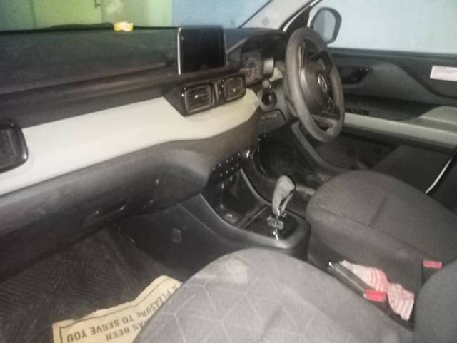 https://images10.gaadi.com/usedgaadi-sellcar/UsedCar/f55500b6a/583f416c-e411-4355-a923-76e42341f44f.jpg?imwidth=6401