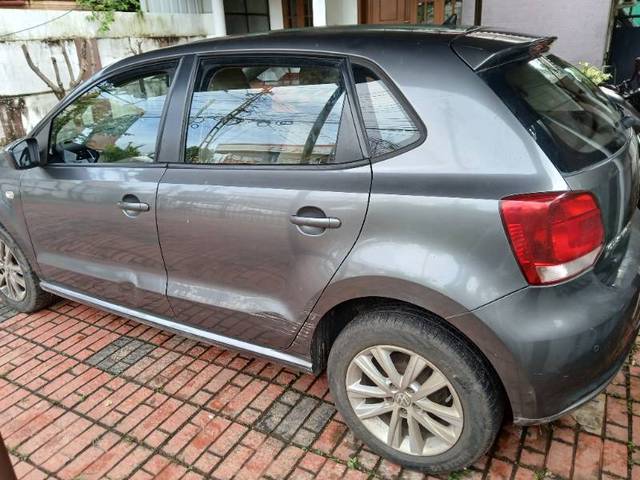 https://images10.gaadi.com/usedgaadi-sellcar/UsedCar/f5550841a/3d76b2c1-110c-47c3-b20f-0245661e831f.jpg?imwidth=6402