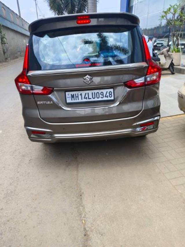 https://images10.gaadi.com/usedgaadi-sellcar/UsedCar/f5557932a/ddfd7bcd-0126-47eb-96a1-de5fa689a51b.jpeg?imwidth=6402