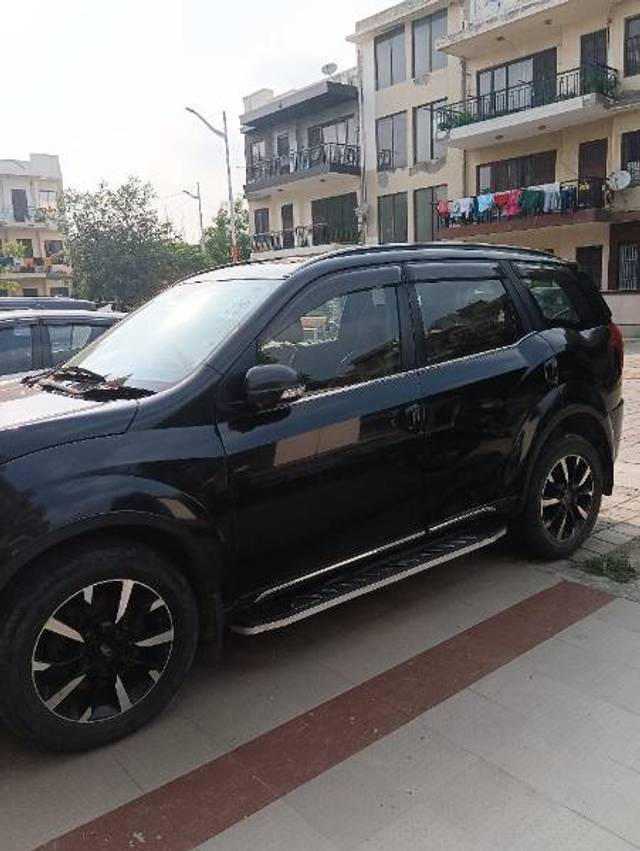 https://images10.gaadi.com/usedgaadi-sellcar/UsedCar/f5566081a/04cdd7f5-d19b-4ae9-850d-d26ff239e565.jpg?imwidth=6400