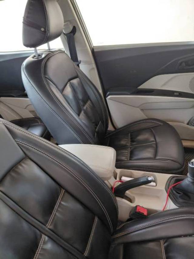 https://images10.gaadi.com/usedgaadi-sellcar/UsedCar/f55665a3a/2e0da2e9-5f46-4769-bccd-11891712d65e.jpg?imwidth=6402