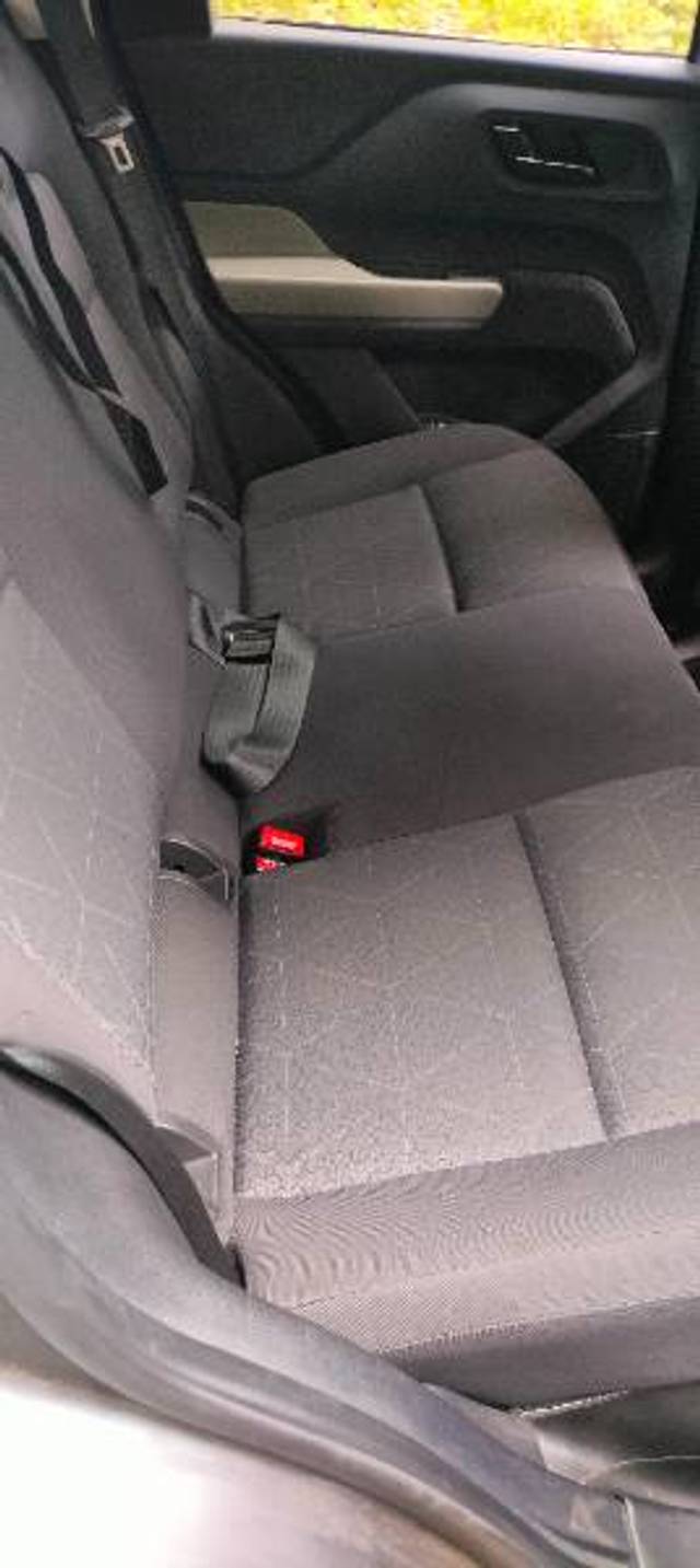 https://images10.gaadi.com/usedgaadi-sellcar/UsedCar/f556795ea/042170b7-3fbf-49a7-b921-467465809209.jpg?imwidth=6401