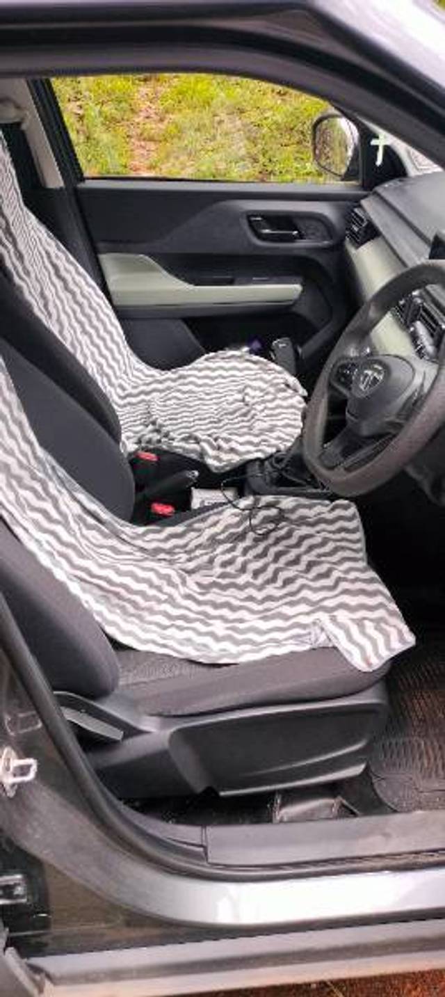 https://images10.gaadi.com/usedgaadi-sellcar/UsedCar/f556795ea/67849bb1-8a79-46d6-b99d-57b5bf0c7ef2.jpg?imwidth=6402