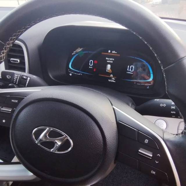 https://images10.gaadi.com/usedgaadi-sellcar/UsedCar/f556e57aa/e3d2eb24-54e3-4a78-bd75-c3a284da3997.jpg?imwidth=6401