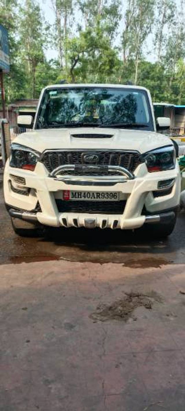 https://images10.gaadi.com/usedgaadi-sellcar/UsedCar/f55725e4a/700e1c25-ecdd-4725-b5dd-44bb5c9dce56.jpg?imwidth=6400