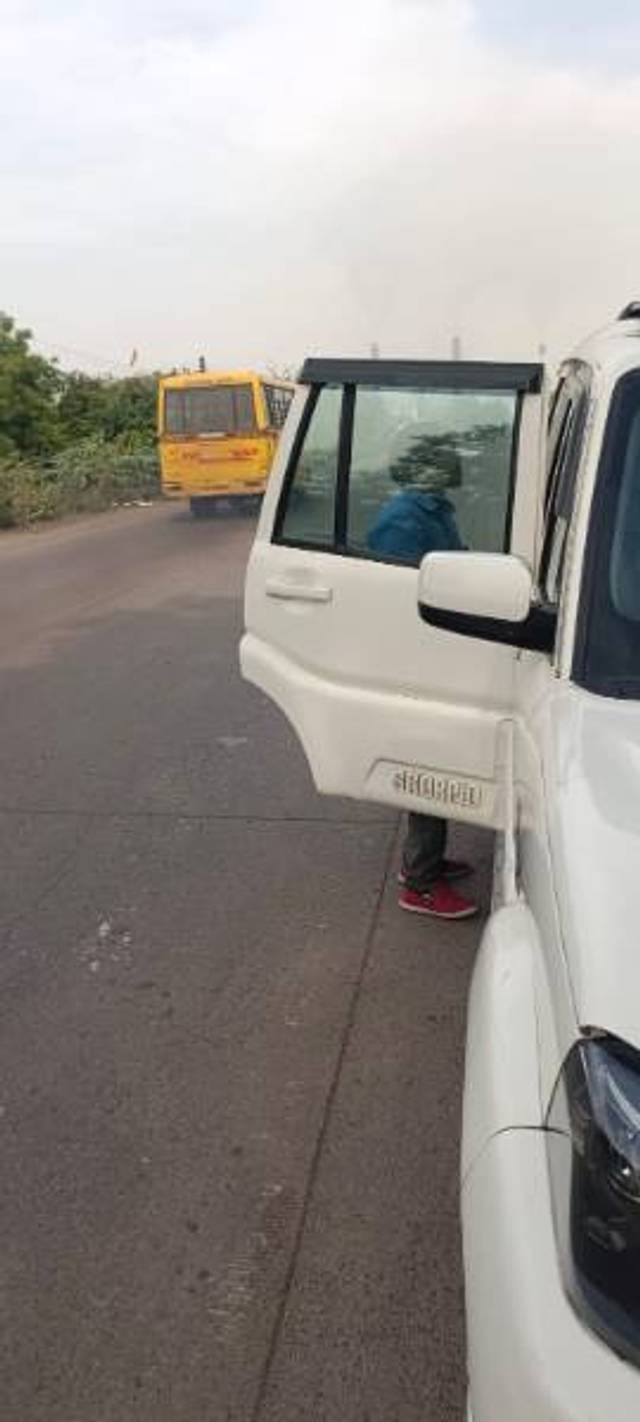 https://images10.gaadi.com/usedgaadi-sellcar/UsedCar/f55725e4a/bf4585ee-c64c-4d27-80dc-56212230159f.jpg?imwidth=6402