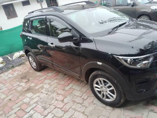 https://images10.gaadi.com/usedgaadi-sellcar/UsedCar/f5576c3da/21362b16-3fac-49e4-a123-775ab73d8db8.jpg?imwidth=6402