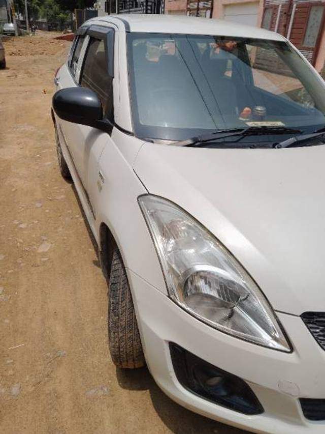 https://images10.gaadi.com/usedgaadi-sellcar/UsedCar/f5578476a/f7b3baac-6cf2-4c2d-9d22-a26687457030.jpg?imwidth=6402