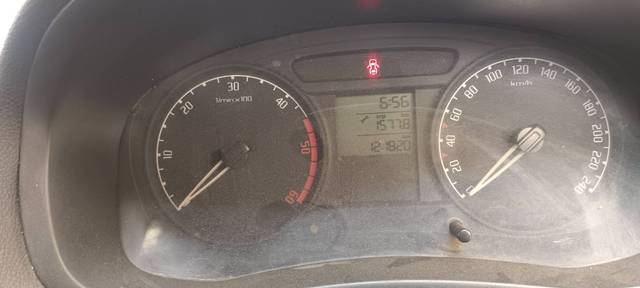 https://images10.gaadi.com/usedgaadi-sellcar/UsedCar/f55919e8a/6c7b33c0-3834-4ac8-ace4-97903f6d6ebe.jpg?imwidth=6402