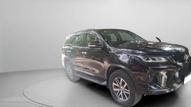 https://images10.gaadi.com/usedgaadi-sellcar/UsedCar/f5594ccca/d405da97-2ade-4594-b8f1-df88a7c637bd.jpg?imwidth=6400