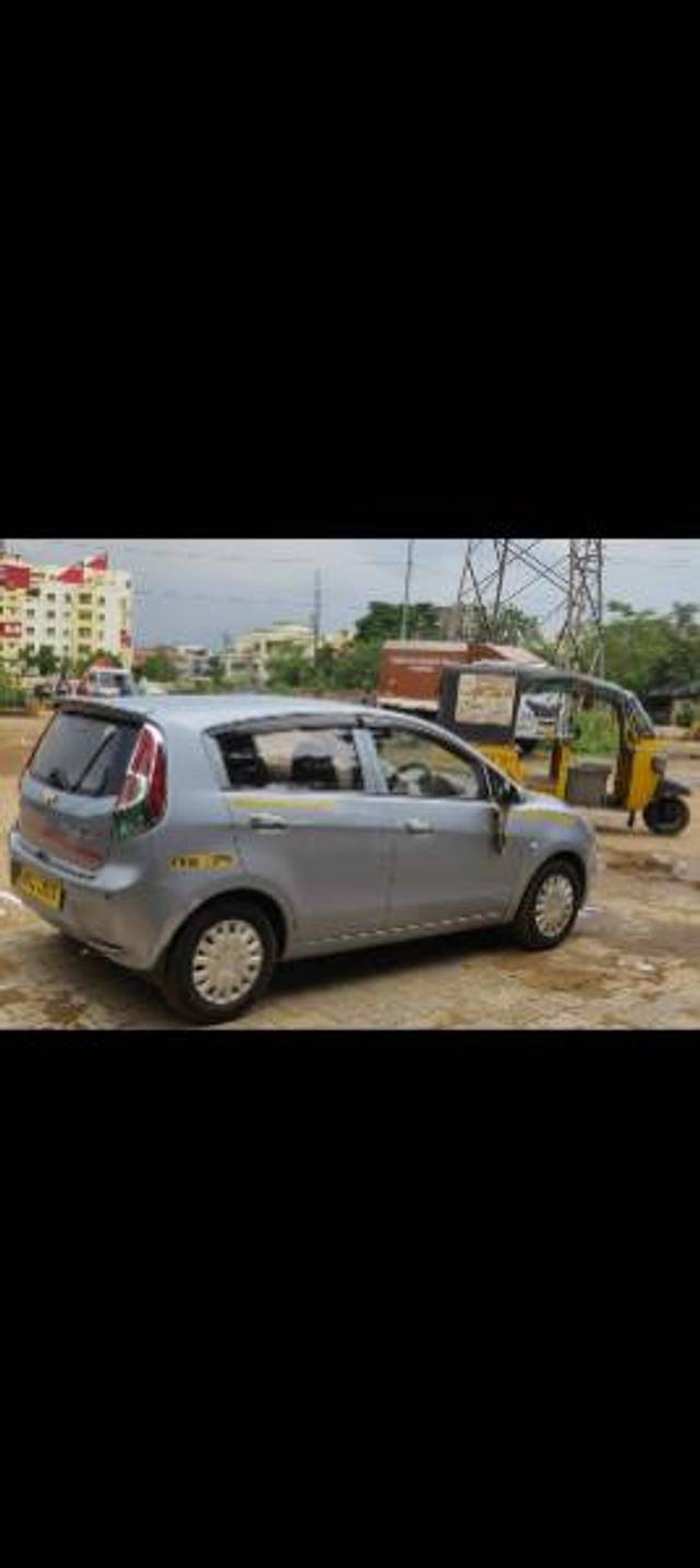 https://images10.gaadi.com/usedgaadi-sellcar/UsedCar/f5596c05-6888-4b25-8f0d-2fdb34d4637c/b0f7b4fd-8a91-4290-9d87-20ad4742c396.jpg?imwidth=6401