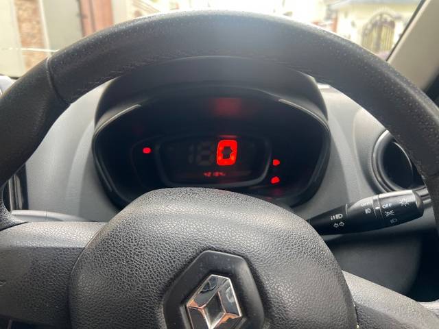 https://images10.gaadi.com/usedgaadi-sellcar/UsedCar/f5597786a/31ae09a9-edb1-4313-926e-65faaa778673.jpeg?imwidth=6402