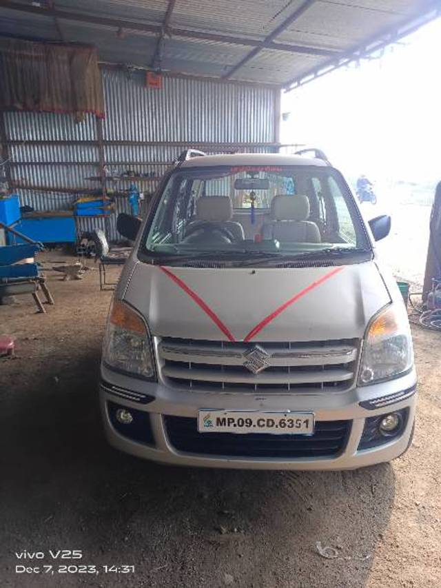 https://images10.gaadi.com/usedgaadi-sellcar/UsedCar/f5597852-fa27-486e-a1fe-2668372ffd3c/a83656c4-a80e-4b29-aa4f-1db93b38cb6c.jpg?imwidth=6400