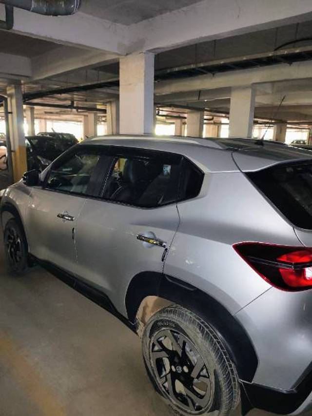 https://images10.gaadi.com/usedgaadi-sellcar/UsedCar/f5599511a/90dc4ba1-265b-4e2f-b271-147575cb0e66.jpg?imwidth=6402