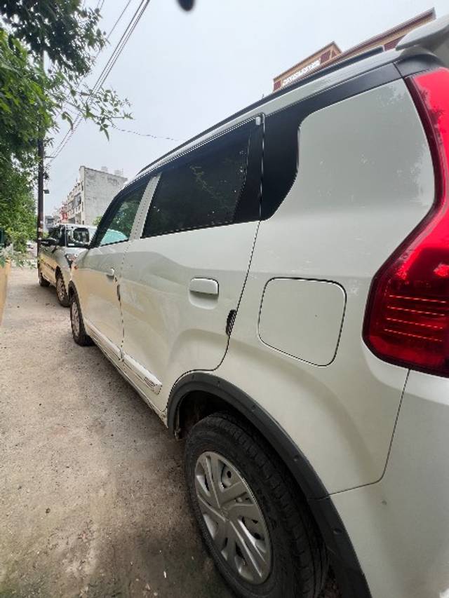 https://images10.gaadi.com/usedgaadi-sellcar/UsedCar/f559ac02a/18d80ebb-74ac-47cd-94bb-0d983c06fb03.jpeg?imwidth=6402