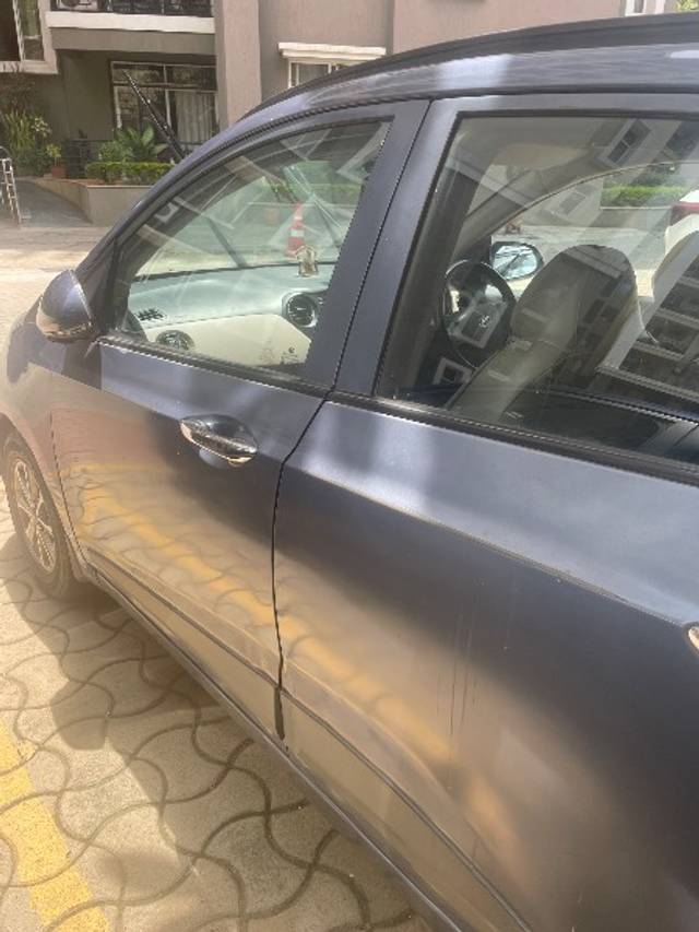 https://images10.gaadi.com/usedgaadi-sellcar/UsedCar/f55b57a8a/aff4e26d-3992-4cee-8fa0-63f7169d6927.jpeg?imwidth=6402