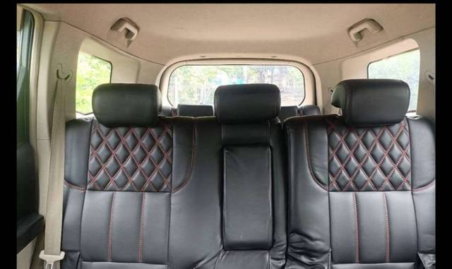 https://images10.gaadi.com/usedgaadi-sellcar/UsedCar/f55bc4b2a/e495f1cb-6a57-4e95-8d29-04a3ee3c6e0d.jpg?imwidth=6401