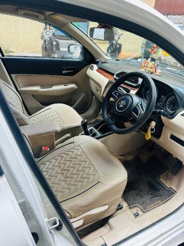 https://images10.gaadi.com/usedgaadi-sellcar/UsedCar/f55be009a/fdd4afa5-daaf-4fdd-8fb2-5a3478278e82.jpg?imwidth=6400