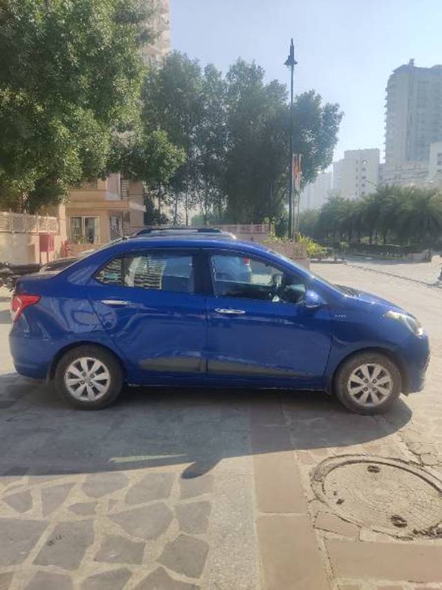 https://images10.gaadi.com/usedgaadi-sellcar/UsedCar/f55c6df9a/0ad2f0ba-9ff7-4495-a63c-eff94c0257e0.jpg?imwidth=6401