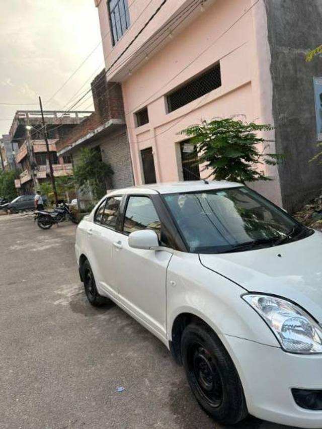 https://images10.gaadi.com/usedgaadi-sellcar/UsedCar/f55c9ca6a/2c86e574-9ba7-409b-bd42-9f41dd293cbc.jpg?imwidth=6400