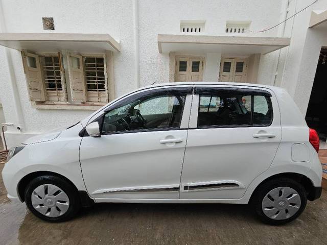 https://images10.gaadi.com/usedgaadi-sellcar/UsedCar/f55cde03a/2d437ccb-7aac-47ad-8062-a4bb3e743978.jpg?imwidth=6402